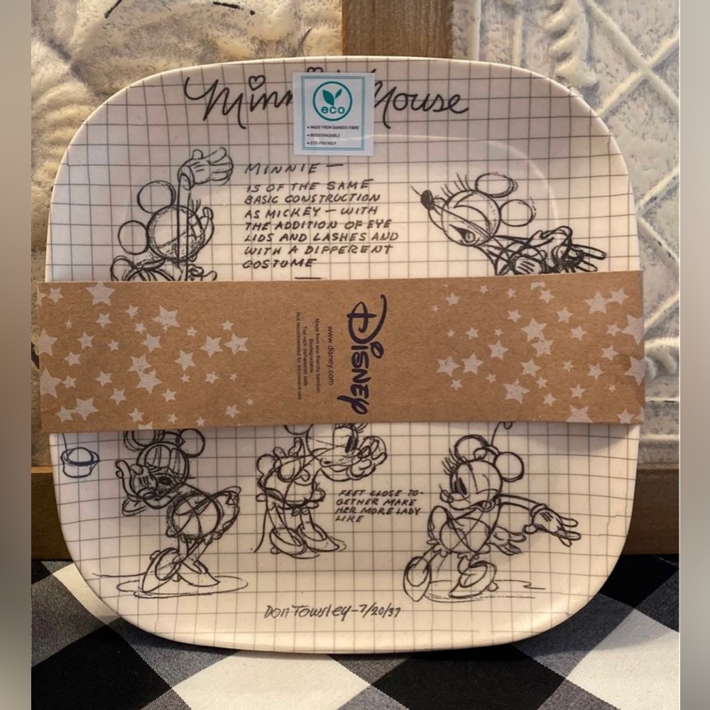 Disney Sketch Bamboo Dinerware Plate set of 4 - Brand new!  LAST SET!!
